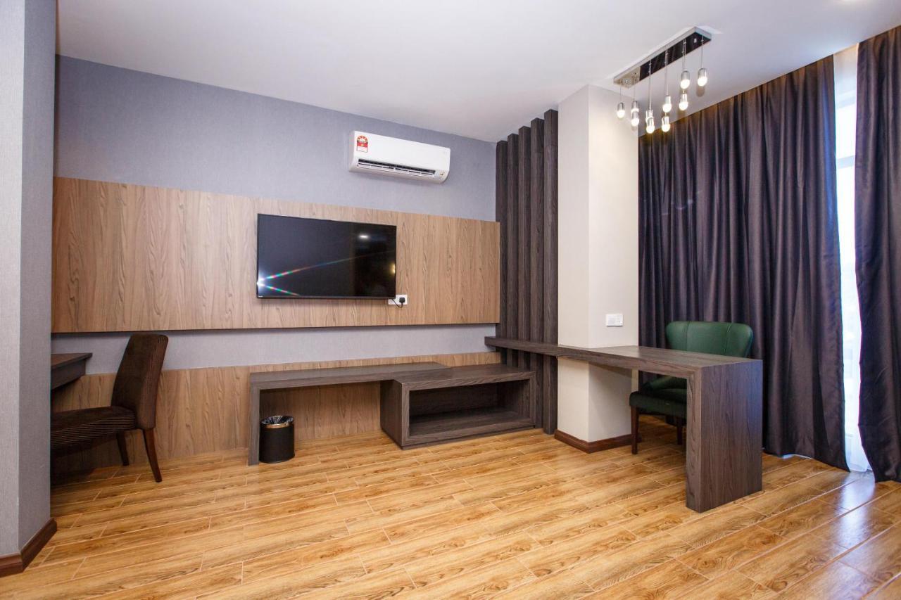 Lintas Platinum Hotel Kota Kinabalu Esterno foto