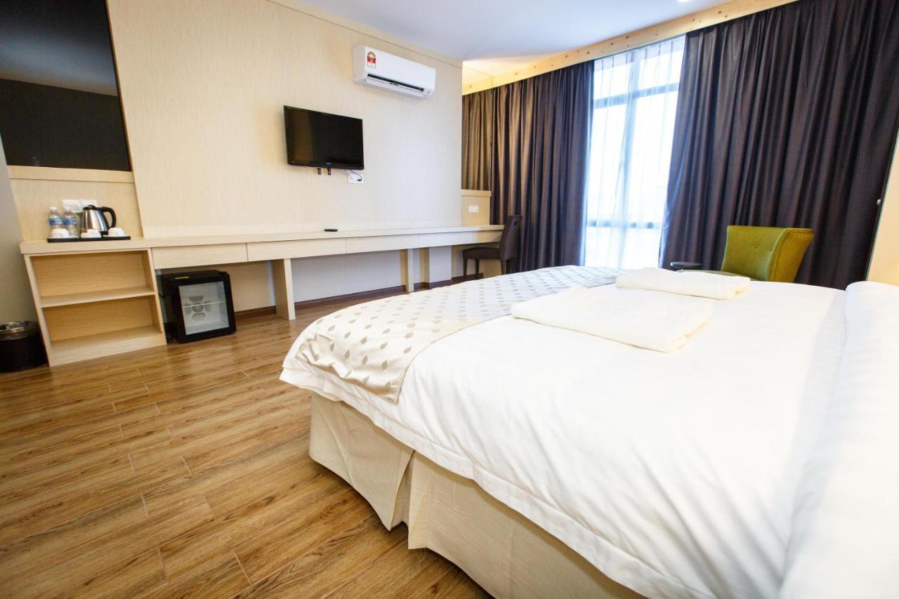 Lintas Platinum Hotel Kota Kinabalu Esterno foto